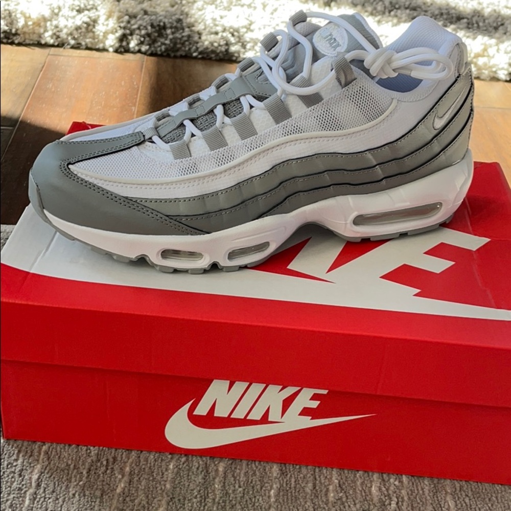 Men’s Nike Air Max 95 Essential